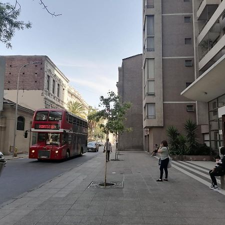 Una Habitacion Privada Con Bano Privado En Centro Historico Santiago de Chile Exterior foto