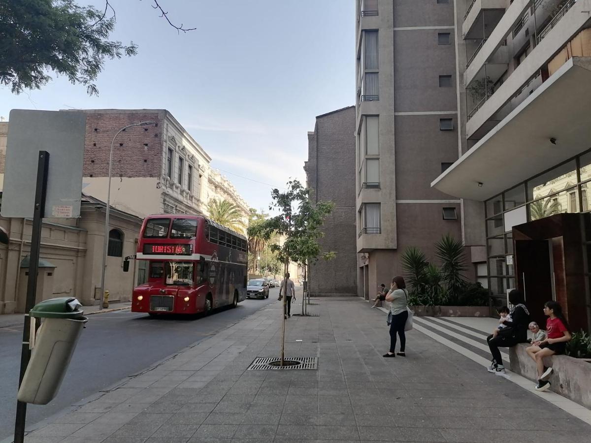 Una Habitacion Privada Con Bano Privado En Centro Historico Santiago de Chile Exterior foto