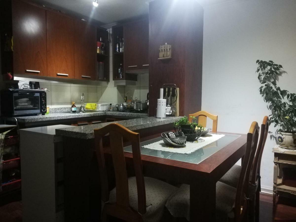 Una Habitacion Privada Con Bano Privado En Centro Historico Santiago de Chile Exterior foto