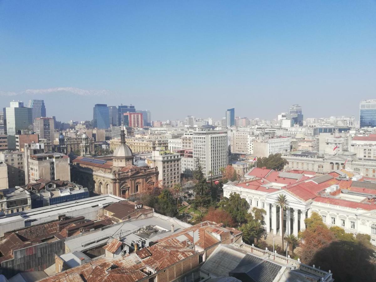 Una Habitacion Privada Con Bano Privado En Centro Historico Santiago de Chile Exterior foto