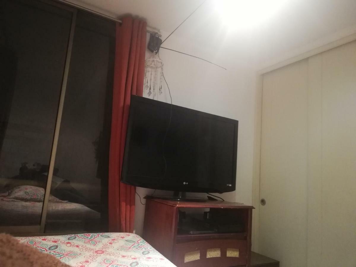 Una Habitacion Privada Con Bano Privado En Centro Historico Santiago de Chile Exterior foto