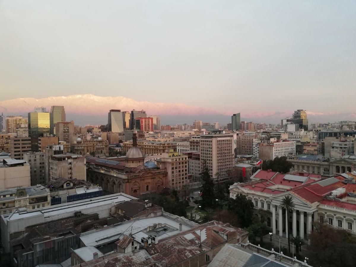 Una Habitacion Privada Con Bano Privado En Centro Historico Santiago de Chile Exterior foto